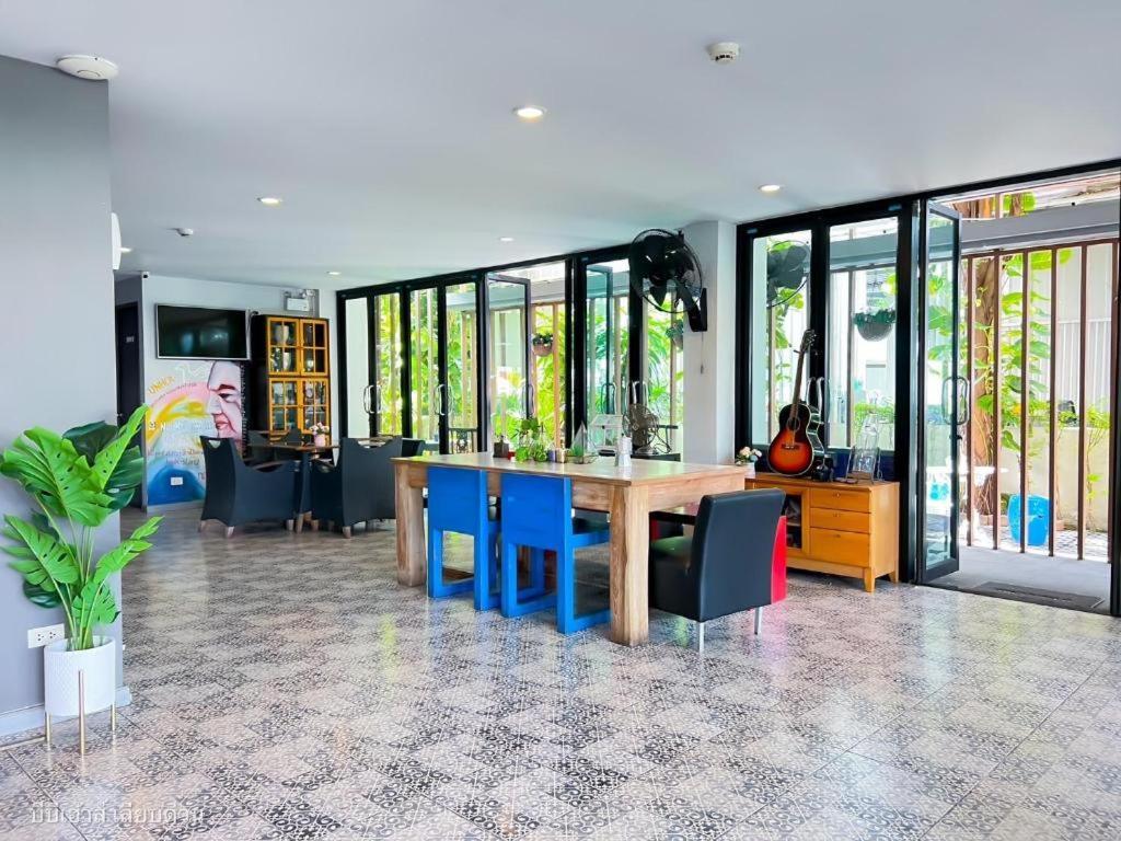 Bb House Mini Suite Hotel Bangkok Exterior foto