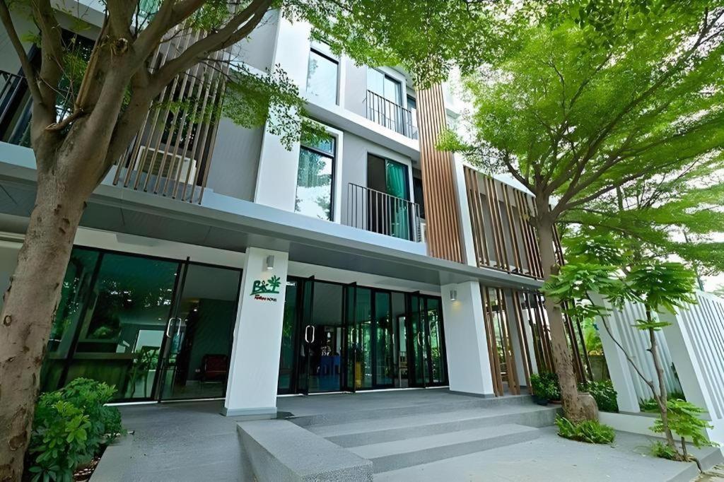 Bb House Mini Suite Hotel Bangkok Exterior foto